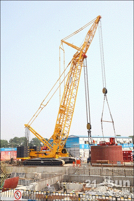 重甲銳士駕臨!徐工XGC中噸位履帶吊重裝騎士特寫--行業動態--中國工程機械商貿網